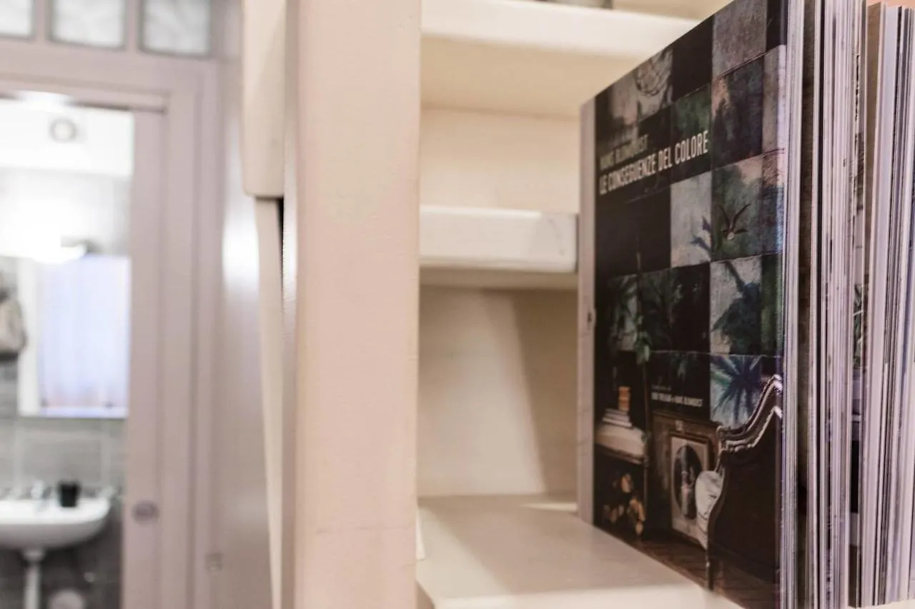 Hintown Little Starlet Apartment Milan