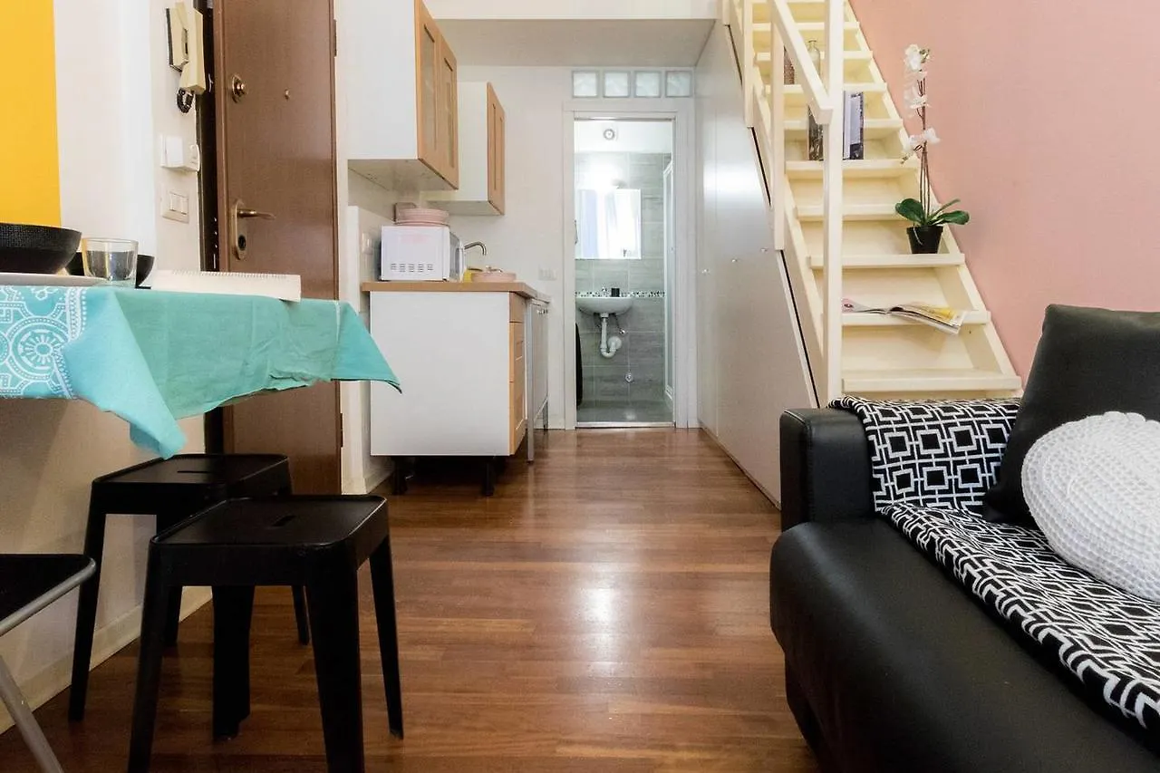 Hintown Little Starlet Apartment Milan Italy